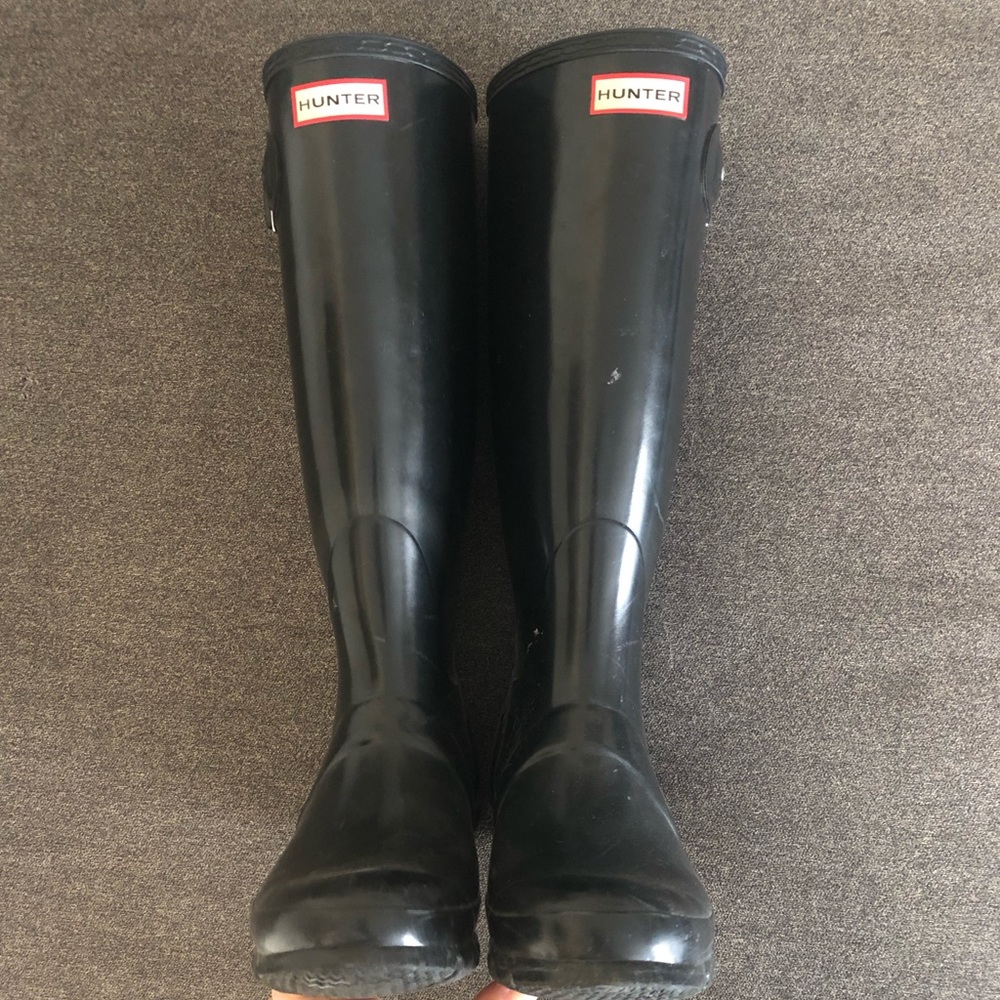 Tall Hunter rainboots!